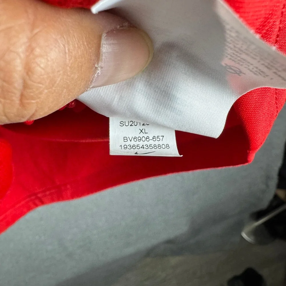 Nike Liverpool FC Kids Red Dri-FIT‎ Soccer Track Jacket XL Youth World Cup
